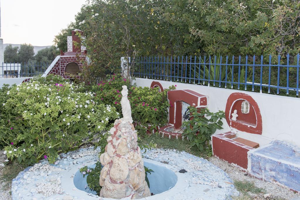 Mary Rooms Adamantas (Milos) Exterior foto